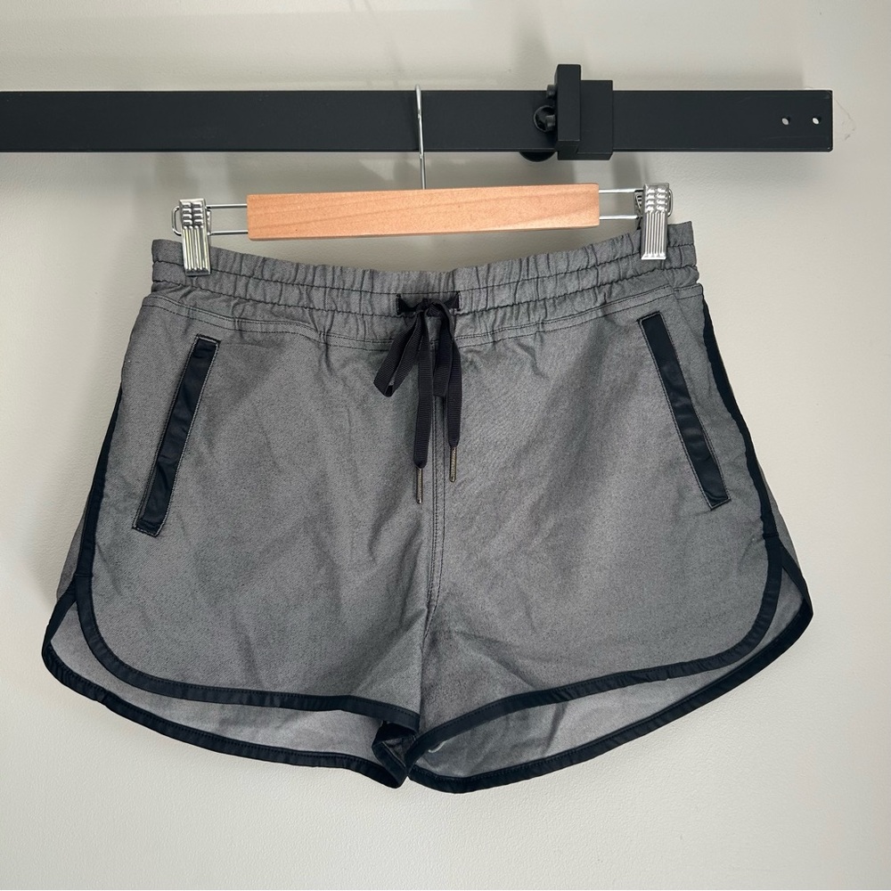Lululemon Varsity Shorts Size 6
